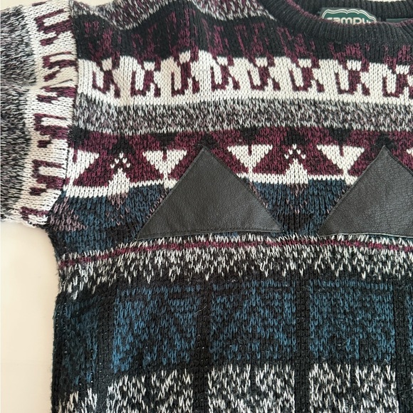 90s Campus Sweater Bold Blue, Black and Burgundy Crew Neck Vintage - Picture 8 of 10